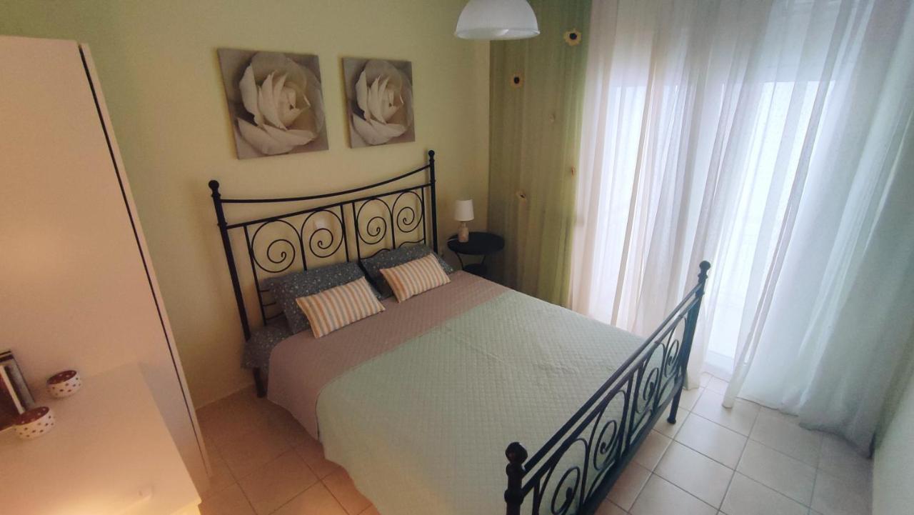 Cosy Apartment By The Sea เมตามอร์โฟซี ภายนอก รูปภาพ